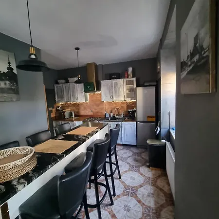 Apartment Mieszkanie Przy Dworcu Glowna *